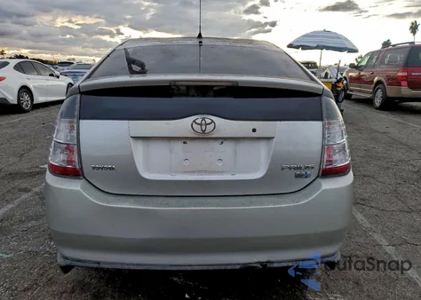 2004 Toyota Prius z USA, uszkodzony, nr VIN JTDKB20U840093681